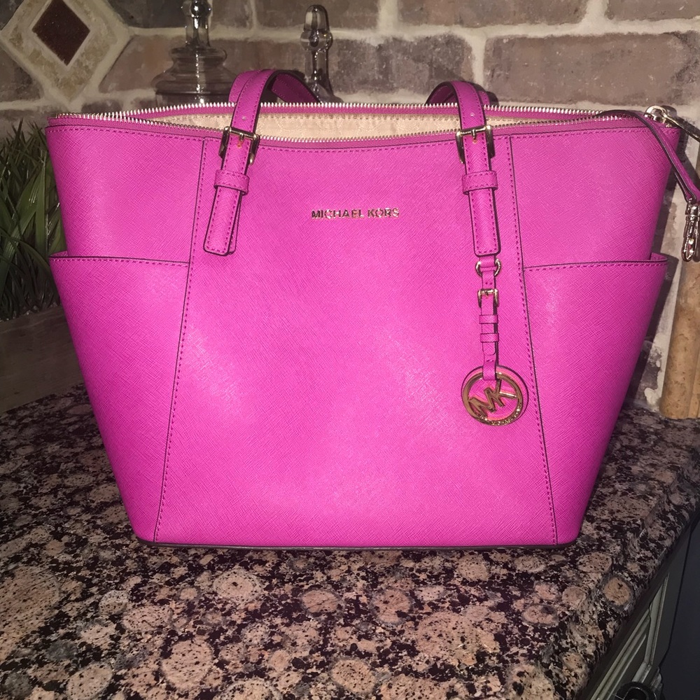 MICHAEL KORS Saffiano Jet Set East West Tote